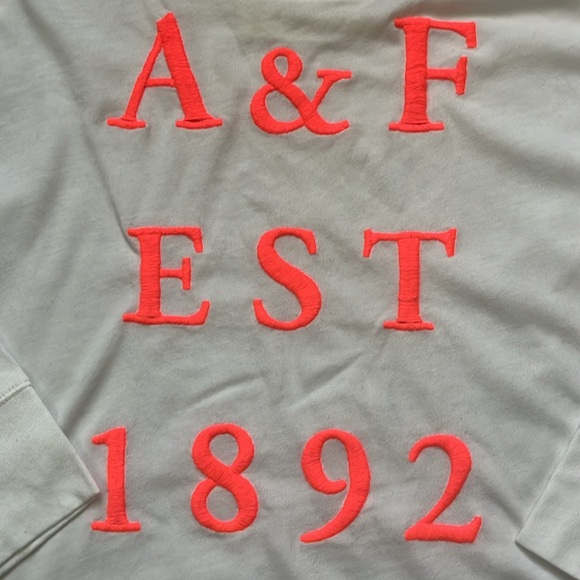 NWT Y2K Abercrombie & Fitch Wide Neck Neon Logo Top - Picture 2 of 6